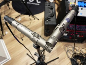 Neumann-KM84-Microphones