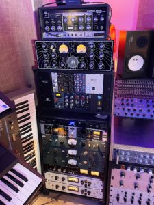 jml-recording-studios-outboard-gear-rack-4